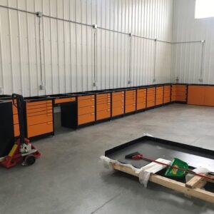 heavy duty workbench with drawers